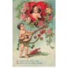 n°26185 - Carte Gaufrée - Enfant jouant de la mandoline pour un autre dans un coeur entouré de roses