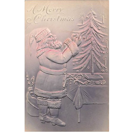 n°26228 - Carte Gaufrée - A Merry Christmas - Père Noël décorant un sapin