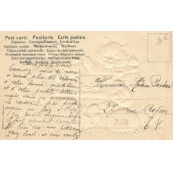 n°26278 - Carte Gaufrée - Joyeuses Pâques - Chatons regardant des poussins sortant de leurs oeufs - Chat