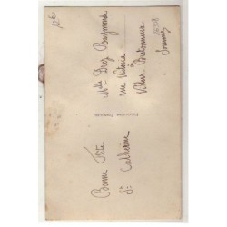 n°26308 - Carte avec cheveux - Sainte-Catherine - Fillette câlinant un chat