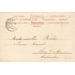 n°26367 - Fantaisie - Jeune femme portant une robe coquelicot se promenant