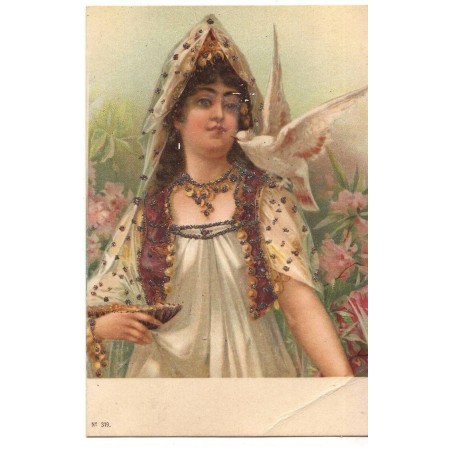 n°19589 - Carte à paillettes - Jeune femme avec une colombe sur l'épaule