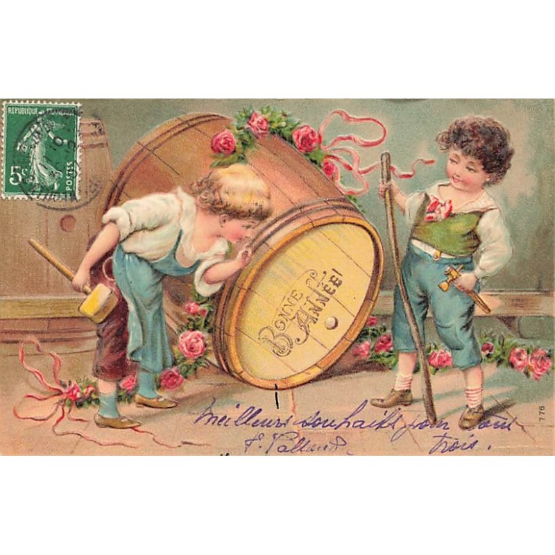 n°26618 - Carte Gaufrée - Nouvel An - Bonne Année - Enfants près d'un tonneau