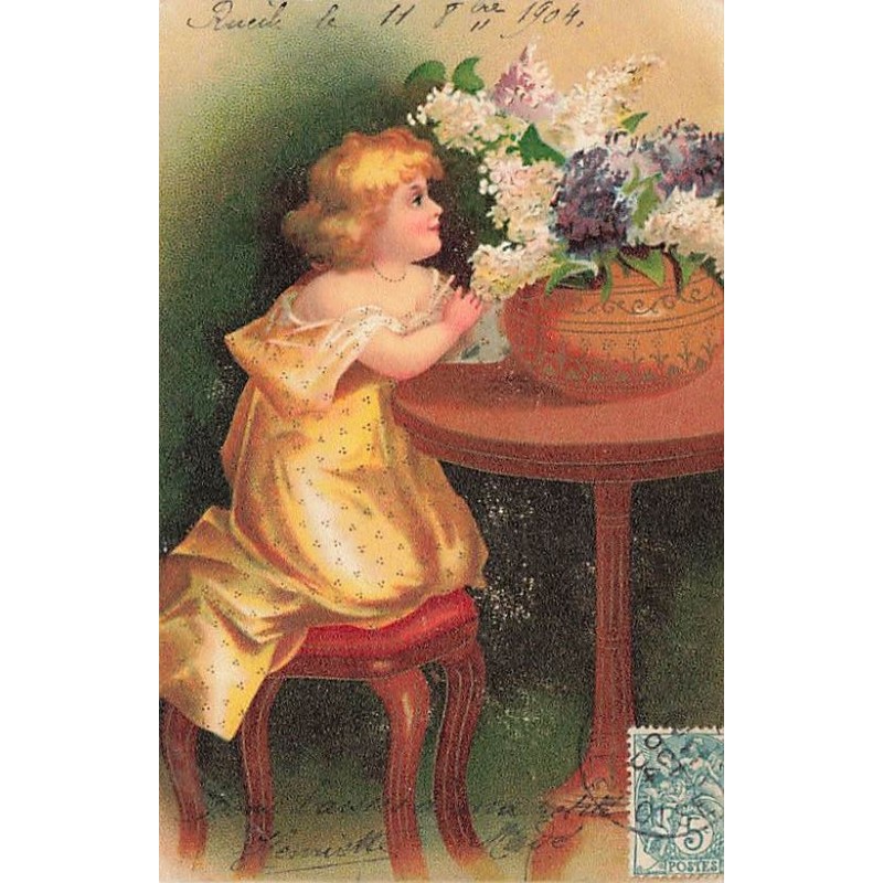 n°26745 - Fantaisie - Clapsaddle - Fillette admirant du lilas dans un vase posé sur une table