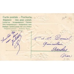 n°26784 - Carte Gaufrée - Fantaisie - Jeune fille dansant, couronne de roses