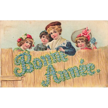 n°26824 - Carte Gaufrée - Bonne Année  Enfants derrière une palissade - Myosotis