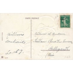 n°26828 - Carte Gaufrée - 2238 - Bonne Année - Jeune couple sur une luge