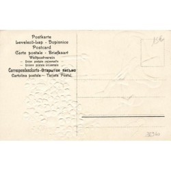 n°26940 - Carte Gaufrée - Quand on aime bien ... - Pot humanisé forgeant des coeurs - Papillons - Trèfle