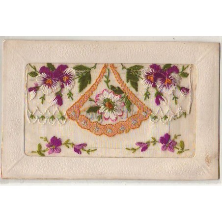 n°27001 - Carte Brodée avec rabat - Fleurs Pensées et Marguerite
