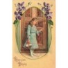 n°27079 - Carte Gaufrée - Joyeuses Pâques - Fillette frappant à une porte, tenant un panier rempli d'oeufs