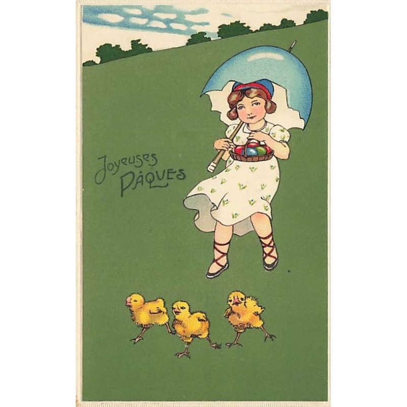 n°27081 - Joyeuses Pâques - Fillette se protégeant avec une coquille, suivant des poussins