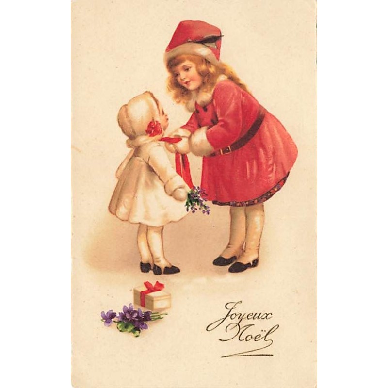 n°27227 - Clapsaddle - Joyeux Noël - Jeune fille nouant le manteau d'une fillette