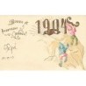 n°27273 - Carte Gaufrée - Bonne et Heureuse Année 1904 - Nains grimpant une montagne