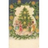 n°27288 - Carte Gaufrée - Noël - Anges priant autour d'un sapin
