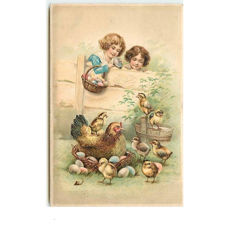 n°13076 - Carte Gaufrée - Enfants regardant une poule couvant des oeufs