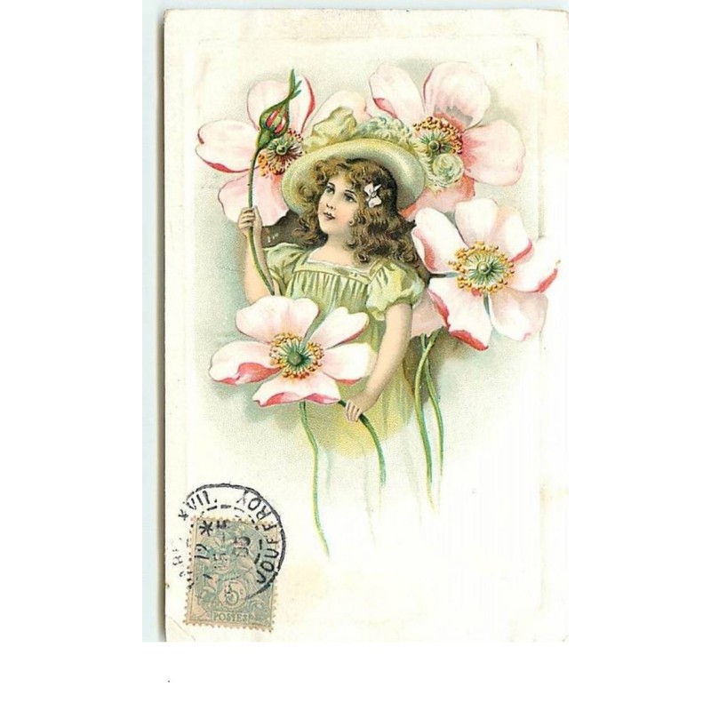 n°13096 - Carte Gaufrée - Jeune fille parmi des fleurs