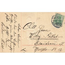 n°27634 - Carte Gaufrée - Noël - Fröhliche Weihnachten - Ange portant un panier, à l'orée d'une forêt