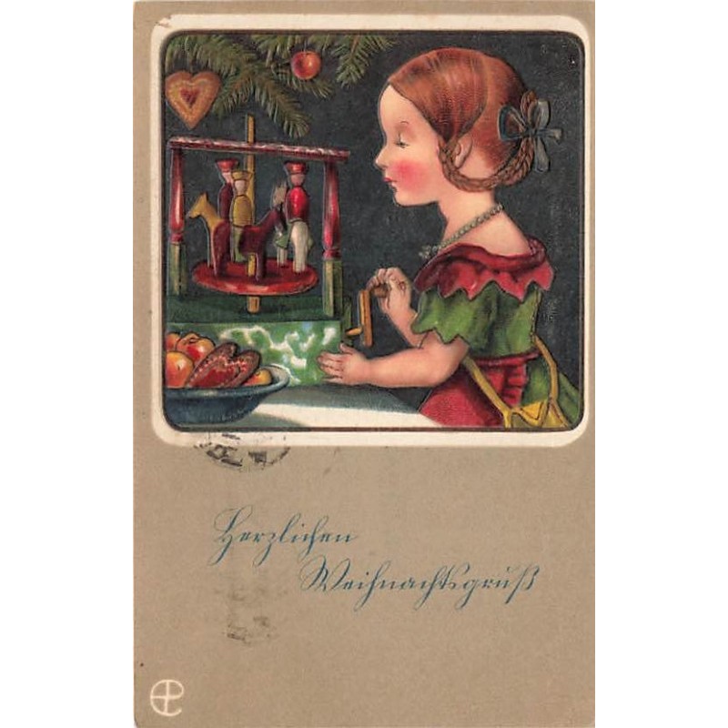 n°27636 - Carte Gaufrée - Noël - Jeune fille tournant une manivelle d'un manège en bois