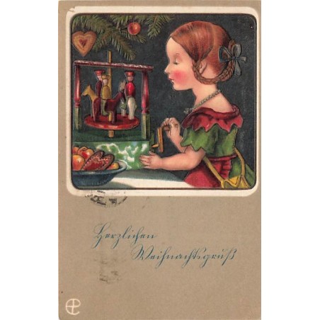 n°27636 - Carte Gaufrée - Noël - Jeune fille tournant une manivelle d'un manège en bois