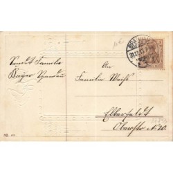 n°27733 - Carte Gaufrée - Clapsaddle - Fröhliches Neujahr -Enfant se réchauffant près d'un feu