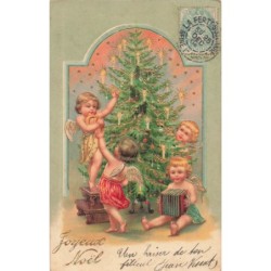 n°28020 - Carte Gaufrée -...