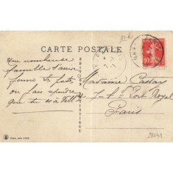 n°28041 - Fantaisie - Max - Homme tenant une jeune femme accrochée à un cerf-volant
