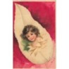 n°28183 - Fantaisie - Clapsaddle - Portrait d'un enfant au milieu d'une feuille, sur fond rouge