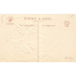 n°28242 - Carte Gaufrée - Clapsaddle - Saint-Valentin - Love's fair exchange - Jeune fille sortant d'un coeur