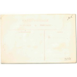 n°28351 - Fantaisie - Carte Brodée - Happy Easter - Maisons dans un médaillon, et un lièvre