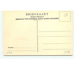 n°13388 - Un garçon et une fillette dans un sabot, la fillette tenant ume ombrelle