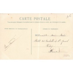 n°28414 - 1er Avril - Femme à une fenêtre regardant un homme sous un ballon en forme de Poisson