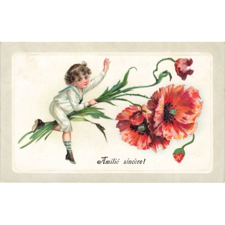 n°28479 - Carte Gaufrée - Amitié Sincère - Garçon assis sur des tiges de Coquelicots