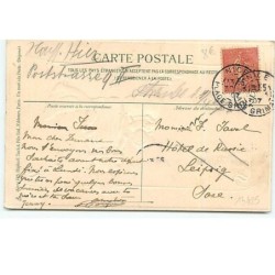 n°13425 - Carte Gaufrée - Joyeuses Pâques - Fillettes regardant une poule et ses poussins
