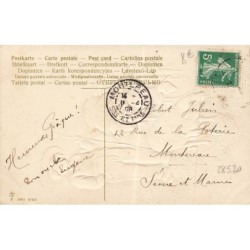 n°28520 - Carte Gaufrée - 5753 - Joyeuses Pâques - Garçon près de moutons, l'un deux portant des oeufs