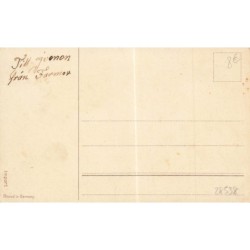 n°28538 - Fantaisie - Hjärtlig Gratulation - Fillette près d'une voiture à chien remplie de lilas