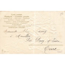 n°28665 - Carte Gaufrée - Joyeuses Pâques - Jeune fille jouant avec un mouton