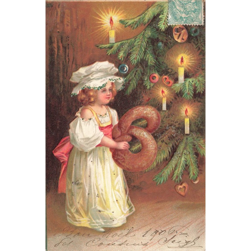 n°28675 - Carte Gaufrée - Noël - Clapsaddle - Fillette tenant un bretzel près d'un sapin