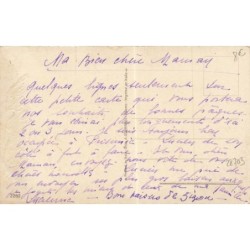 n°28703 - Illustrateur E. Colombo - Joyeuses Pâques -Jeune garçon montrant un oeuf