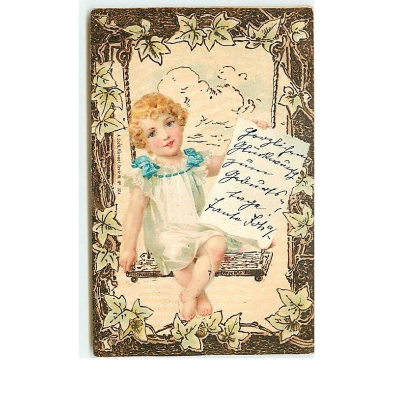 n°13484 - Enfants sur une balancoire tenant une lettre  (immitation bois)