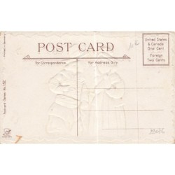 n°29076 - Carte Gaufrée - Thanksgiving Day Greetings - Jeune couple se promenant main dans la main - Brundage