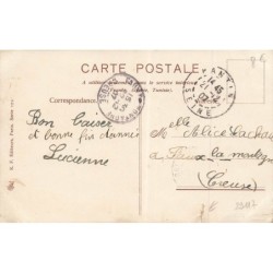 n°29117 - Clapsaddle - Joyeux Noël - Ange de profil dans un médaillon, regardant des maisons au loin