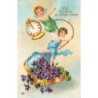 n°29126 - Nouvel An - Anges jouant avec une montre et des violettes