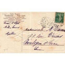 n°29195 - Carte Gaufrée - Ange, fée  assis sur un chardon, tiré par des sauterelles