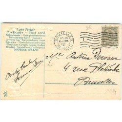 n°13574 - Carte Gaufrée - Joyeuses Pâques - Fillette portant un panier rempli d'oeuf et à côté d'un mouton