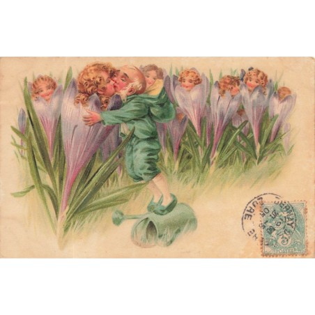 n°29340 - Fantaisie - Nain monté sur un arosoir embrassant une fée dans un crocus