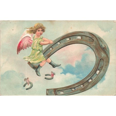 n°29342 - Carte Gaufrée - Fantaisie - Anges assis sur un fer en cheval volant dans le ciel