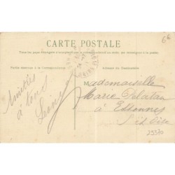 n°29370 - Joyeux Noël - Une famille s'approchant d'une maison éclairée