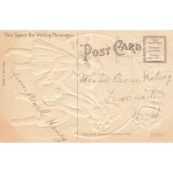 n°29420 - Carte Gaufrée - Pâques - Easter Greetings - Fillettes portant un poussin dans un nid