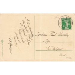 n°29596 - Heureuses Pâques - Fillette portant un panier rempli de poussins