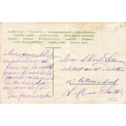 n°29623 - Carte Gaufrée - Joyeux Noël - Ange écoutant une fillette jouant de la trompette